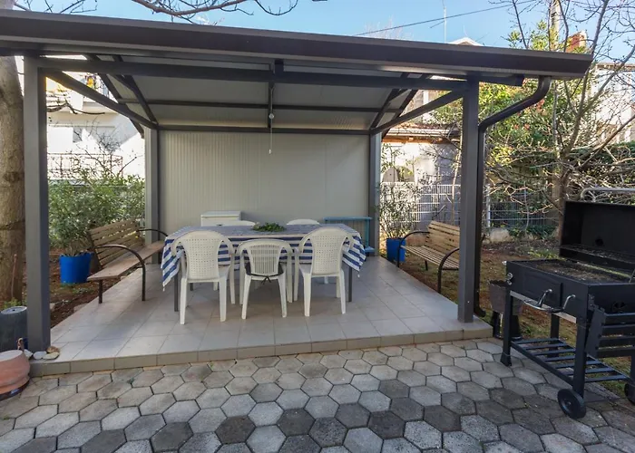 With A Parking Space - 20966 Apartman Umag