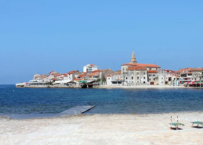 With A Parking Space - 20966 * Umag