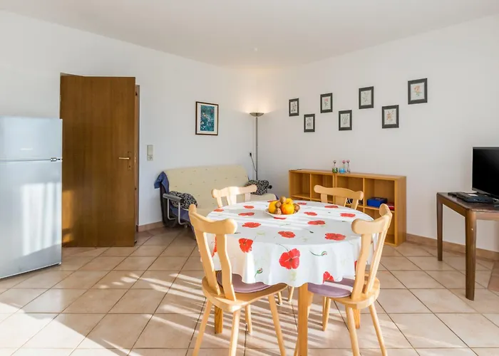 Apartman With A Parking Space - 20966